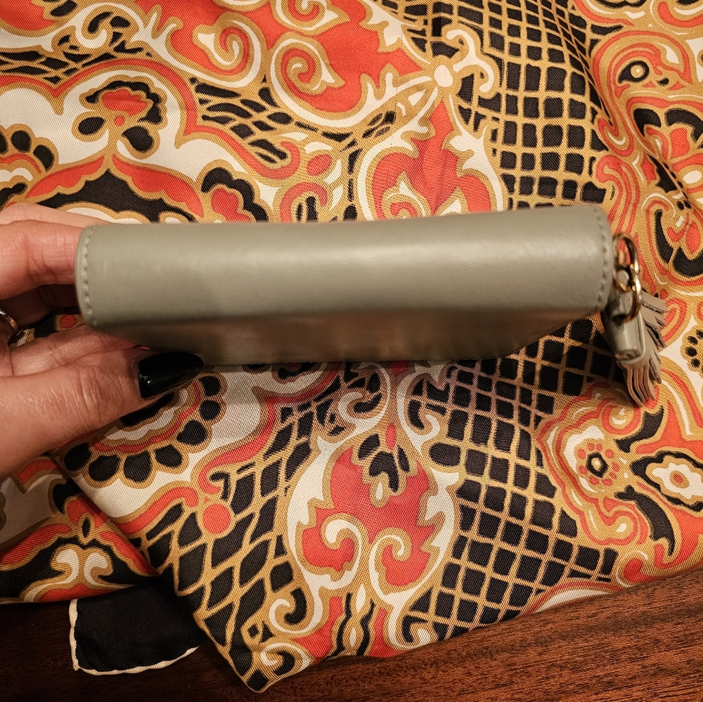 Grey Furla zippy wallet w/tassle #preloved - Picture 8 of 12